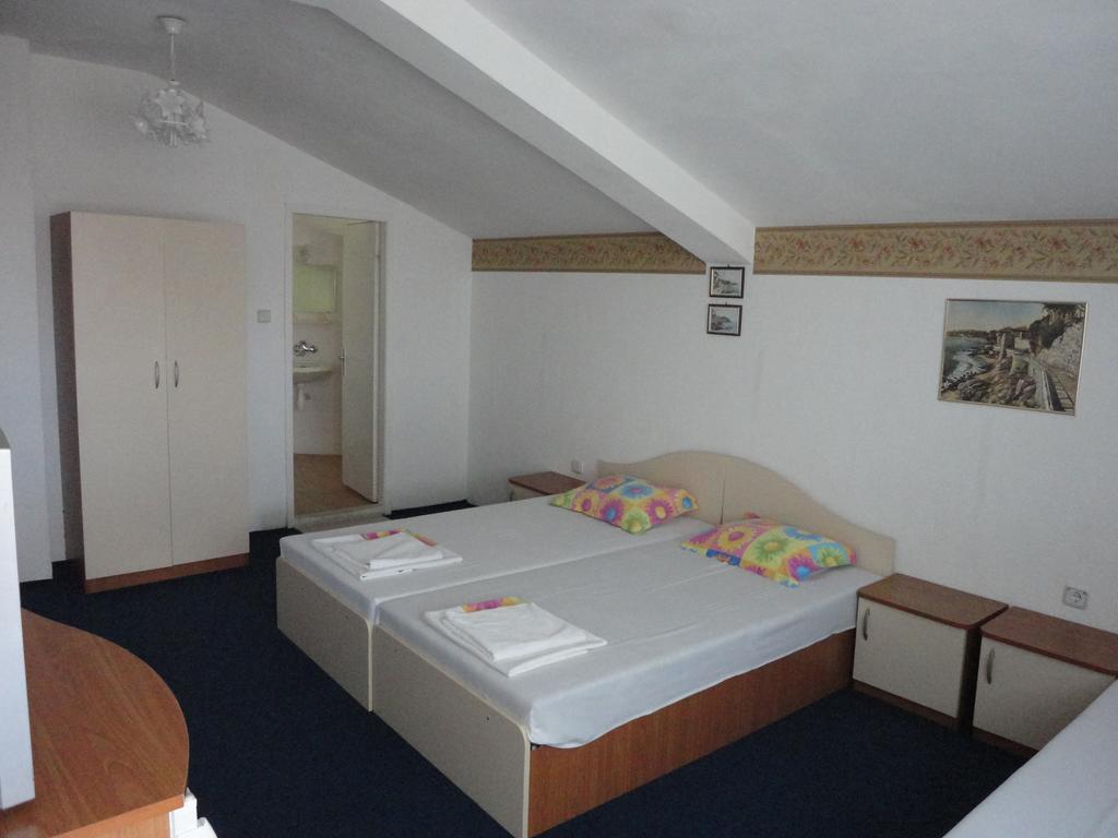 Guest Rooms Casa Luba Sveti Vlas Room photo